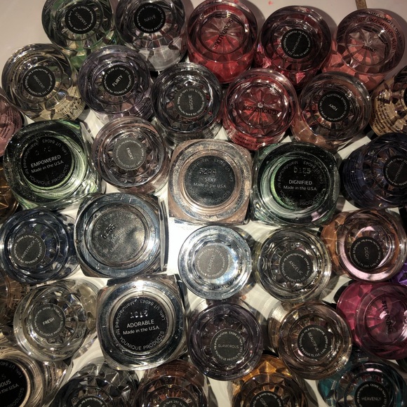 Younique mineral pigments in 42 colors, - Picture 4 of 8